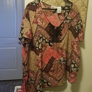 Beautiful polyester top!